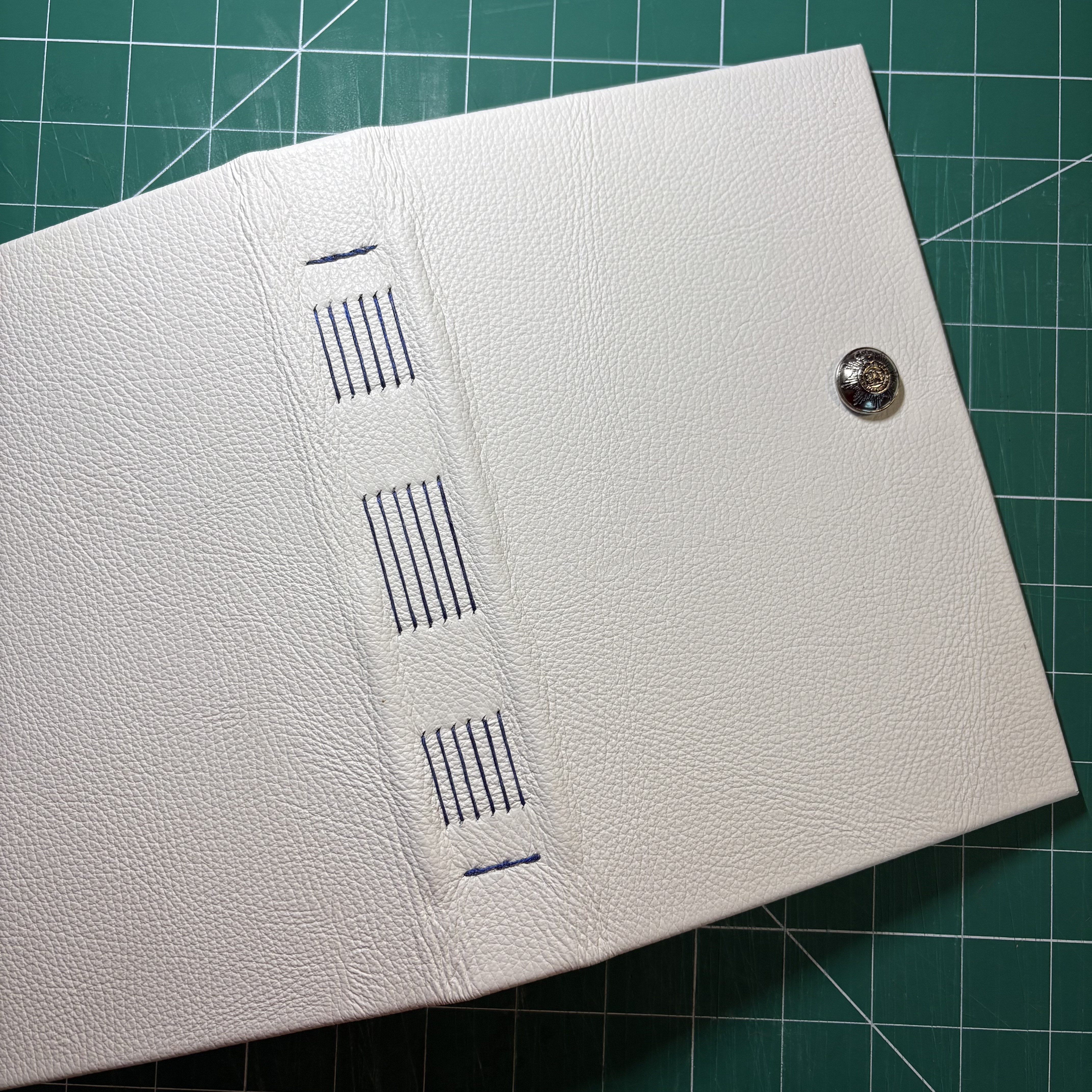 Longstitch White Leather Button Reading Journal - button